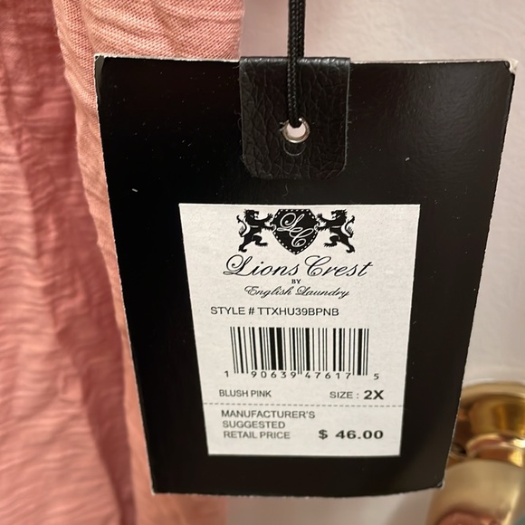 Lions Crest Tee - Picture 5 of 6